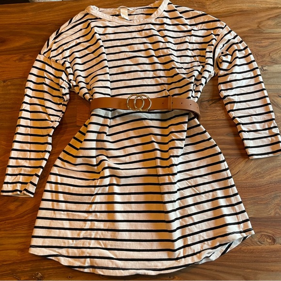 NWOT H&M Horizontal Striped Black and White/Cream Dress - Picture 1 of 7